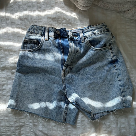 Zara Jean shorts - Picture 1 of 3